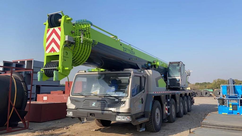 80 Ton Tyre Mounted Crane